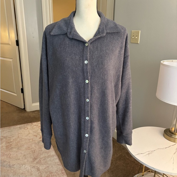 BRUSHED BUTTON FRONT COLLARED TOP-NALLY AND MILLIE - Picture 5 of 10